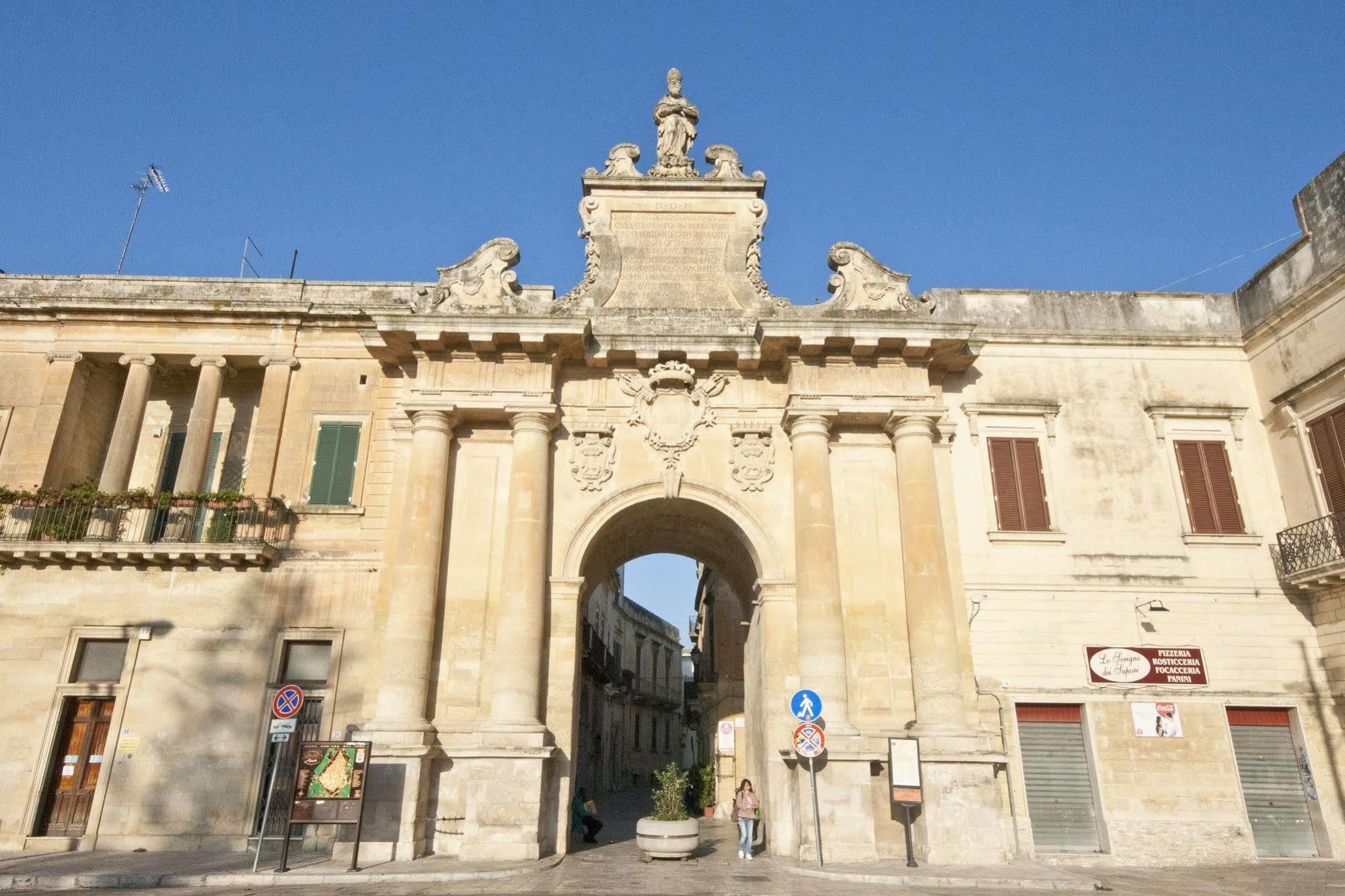 And So Bed and Breakfast Lecce Eksteriør billede