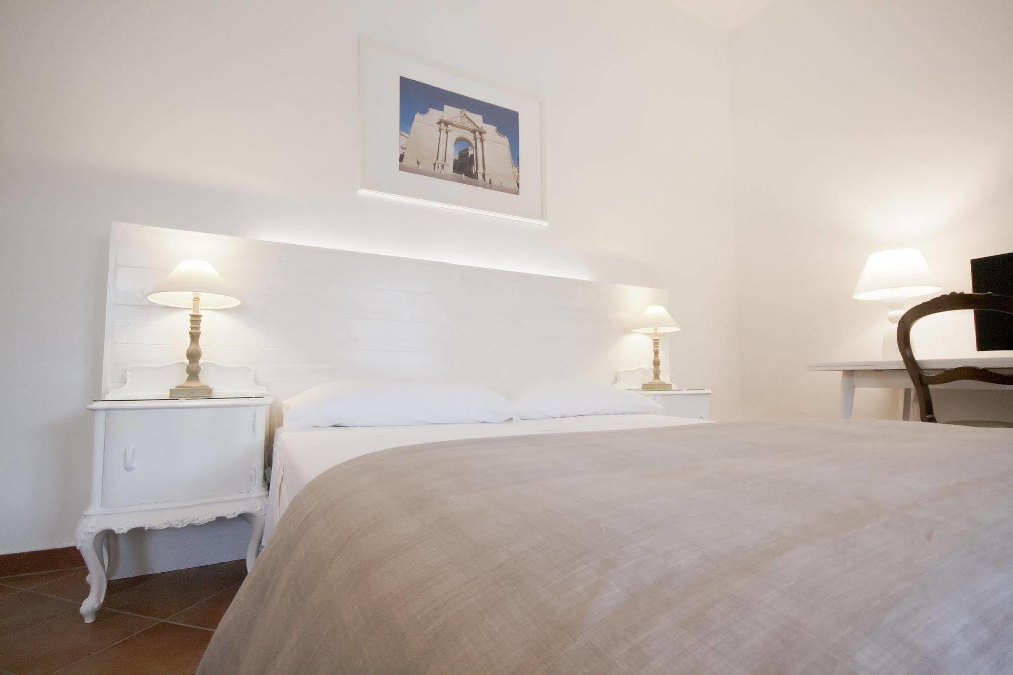 And So Bed and Breakfast Lecce Eksteriør billede