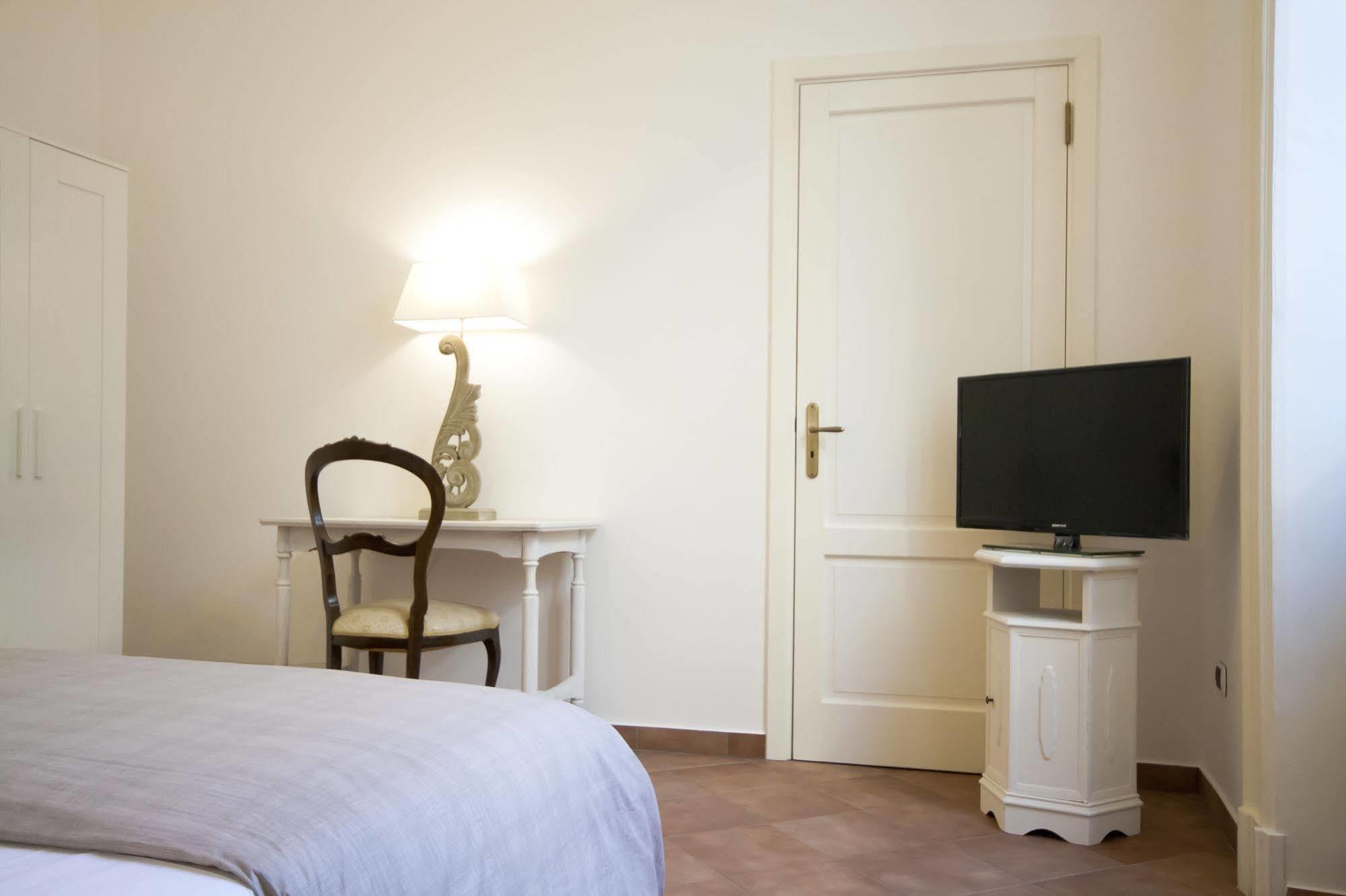 And So Bed and Breakfast Lecce Eksteriør billede